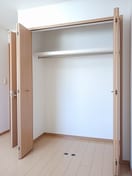 収納 ＳＵＮ　ＳＱＵＡＲＥ新地　Ｂ