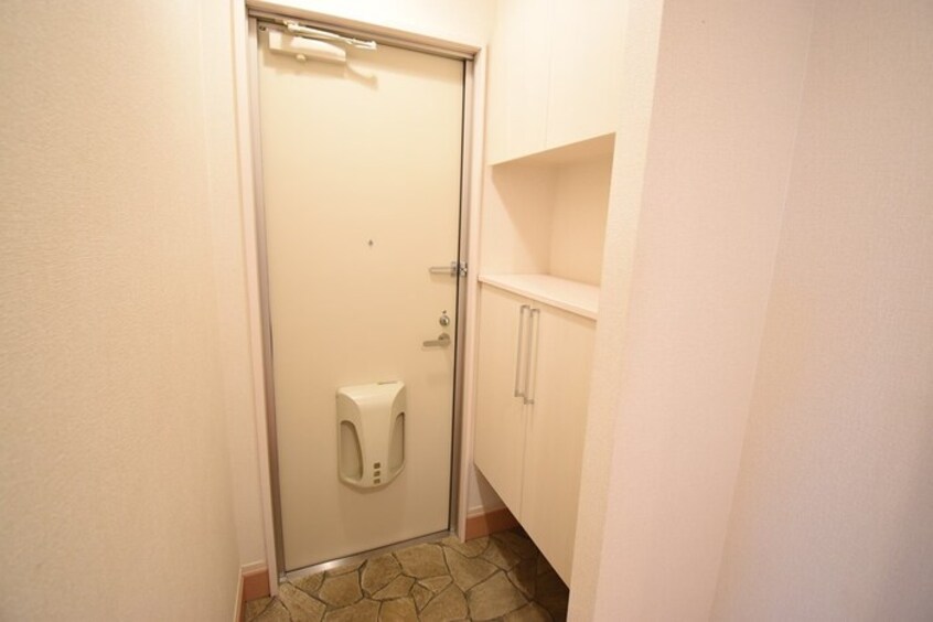 玄関 モダンコートＪ