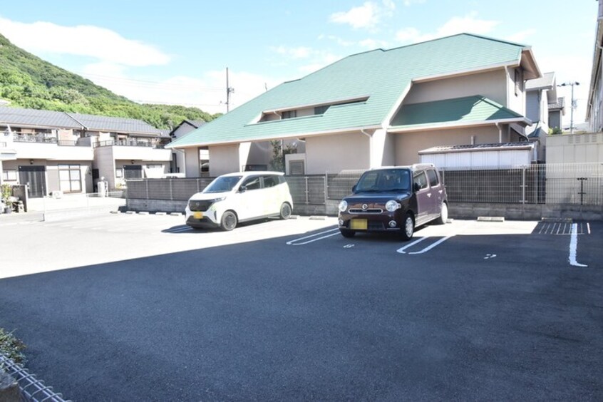 駐車場 シャインポート屋島Ⅳ A棟
