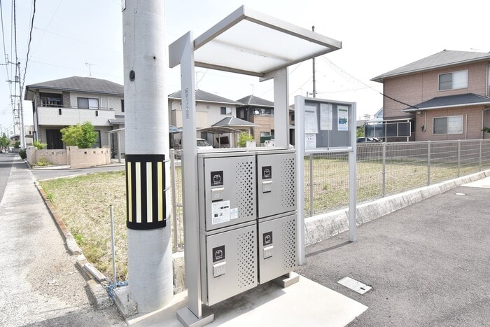 宅配ボックス ルピナス B棟