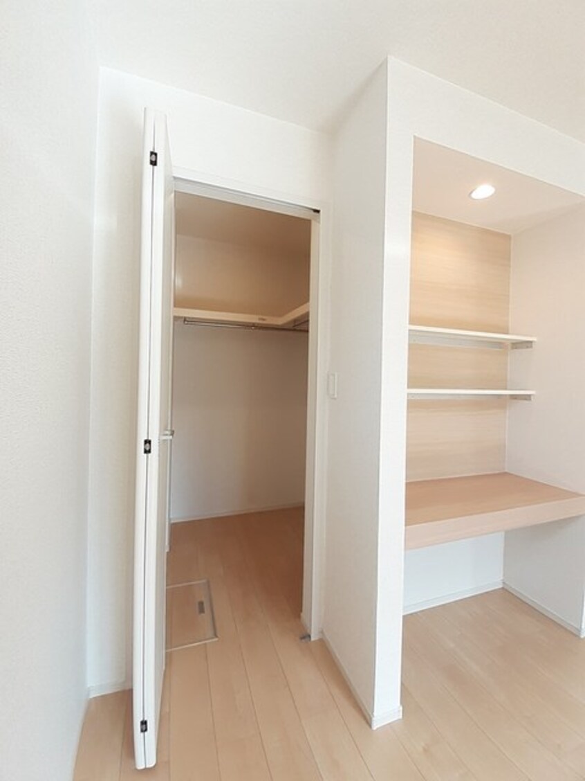 収納 グランデ　シーナⅢ