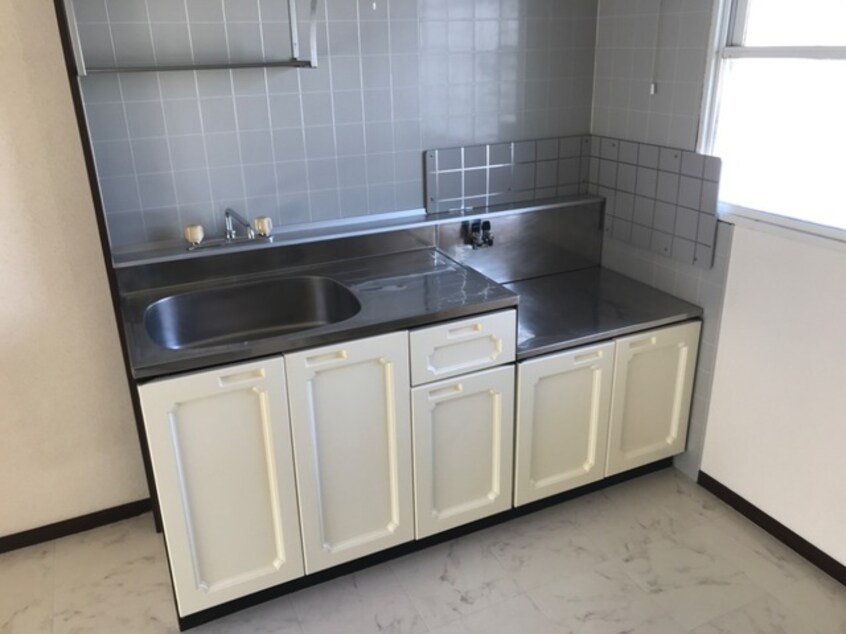 キッチン サンライフ マエダ Ａ