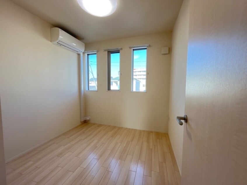 洋室 プルンバーゴ