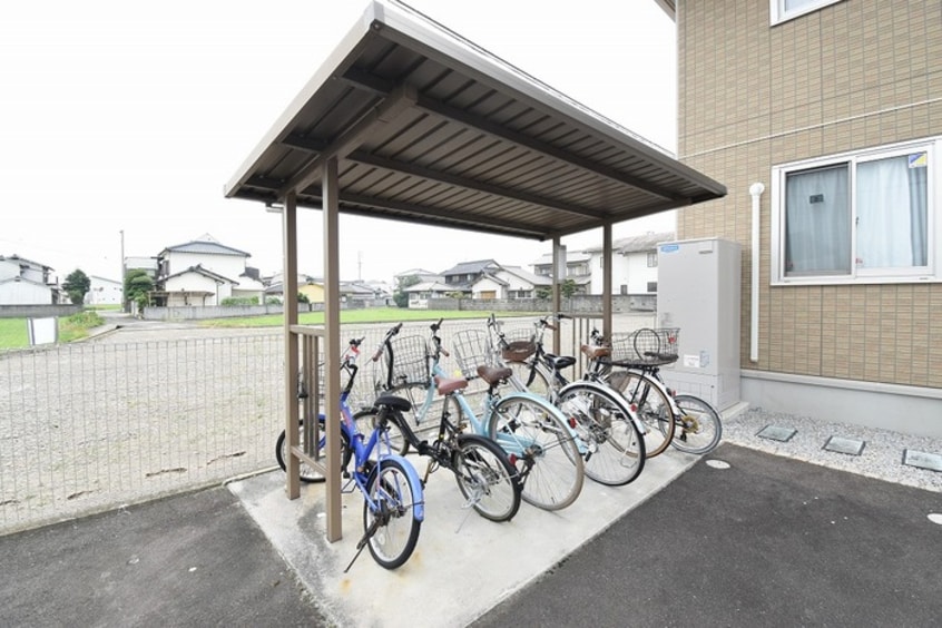 駐輪場 アルフレッサⅡ