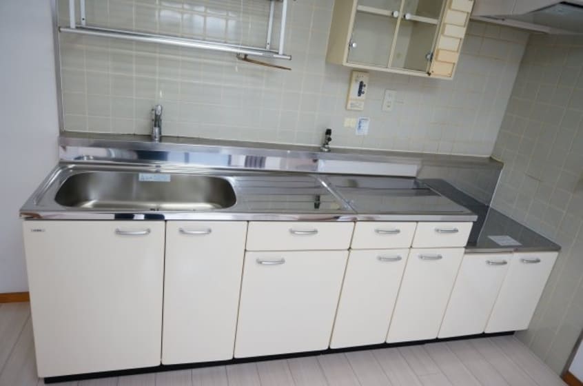  ロイヤルハイツ茜