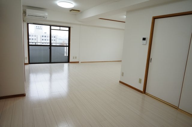  ロイヤルハイツ茜