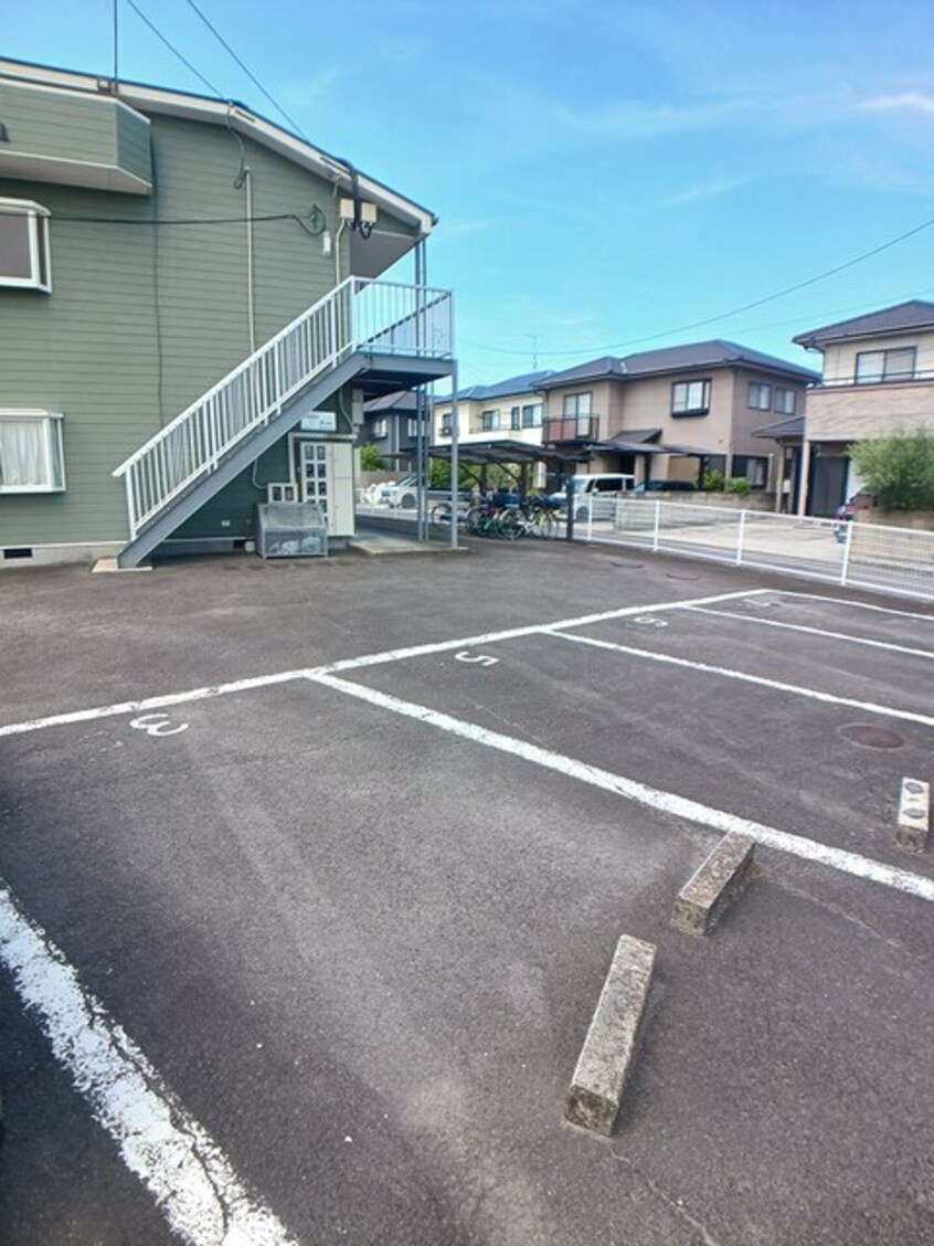 駐車場 エルディム　トミダ