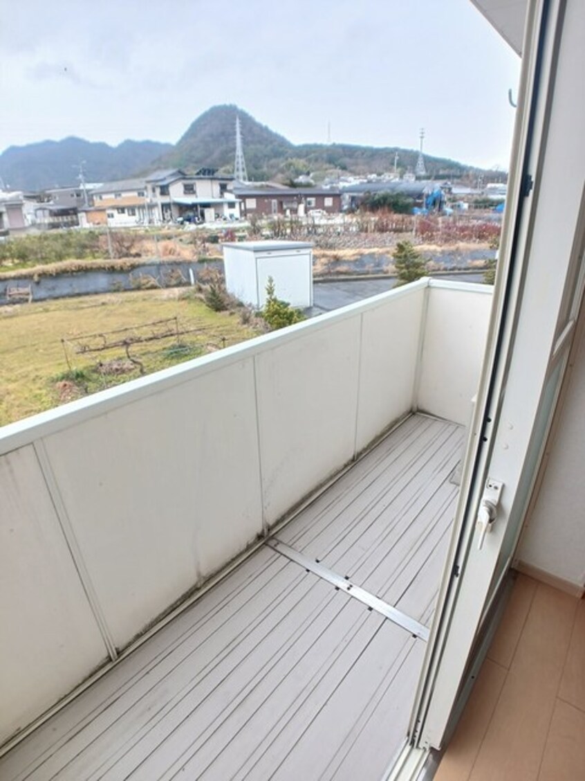 バルコニー ニューエルディムマナベＢ