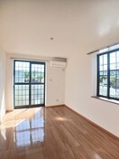 居室・リビング リバーサイド・佐野