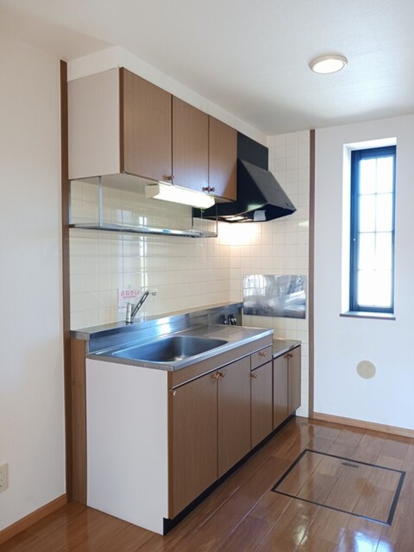 キッチン リバーサイド・佐野