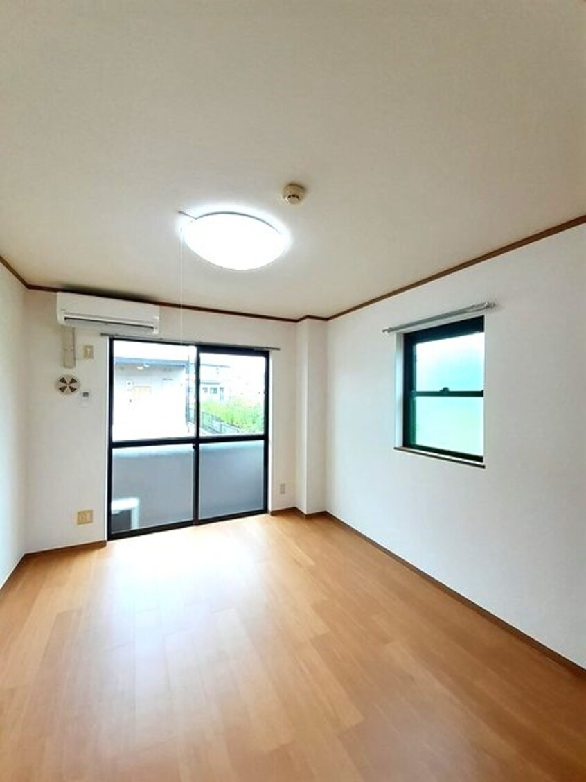 居室・リビング エム・ビューラー　Ｂ