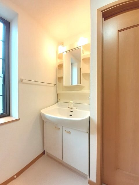 洗面所 メゾン・ド・ジュネスＫ　２