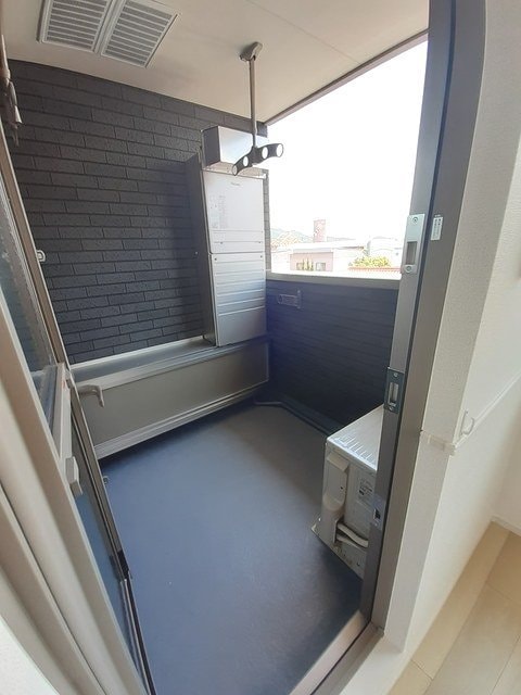 バルコニー プレッソ春日