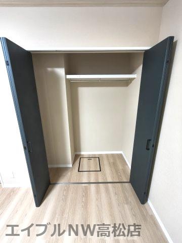  シャリンティア