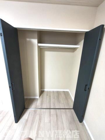  シャリンティア