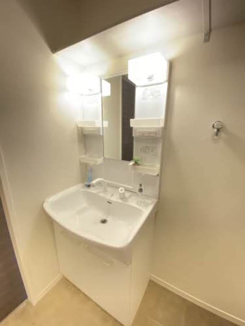  シャーメゾン空港通り A棟