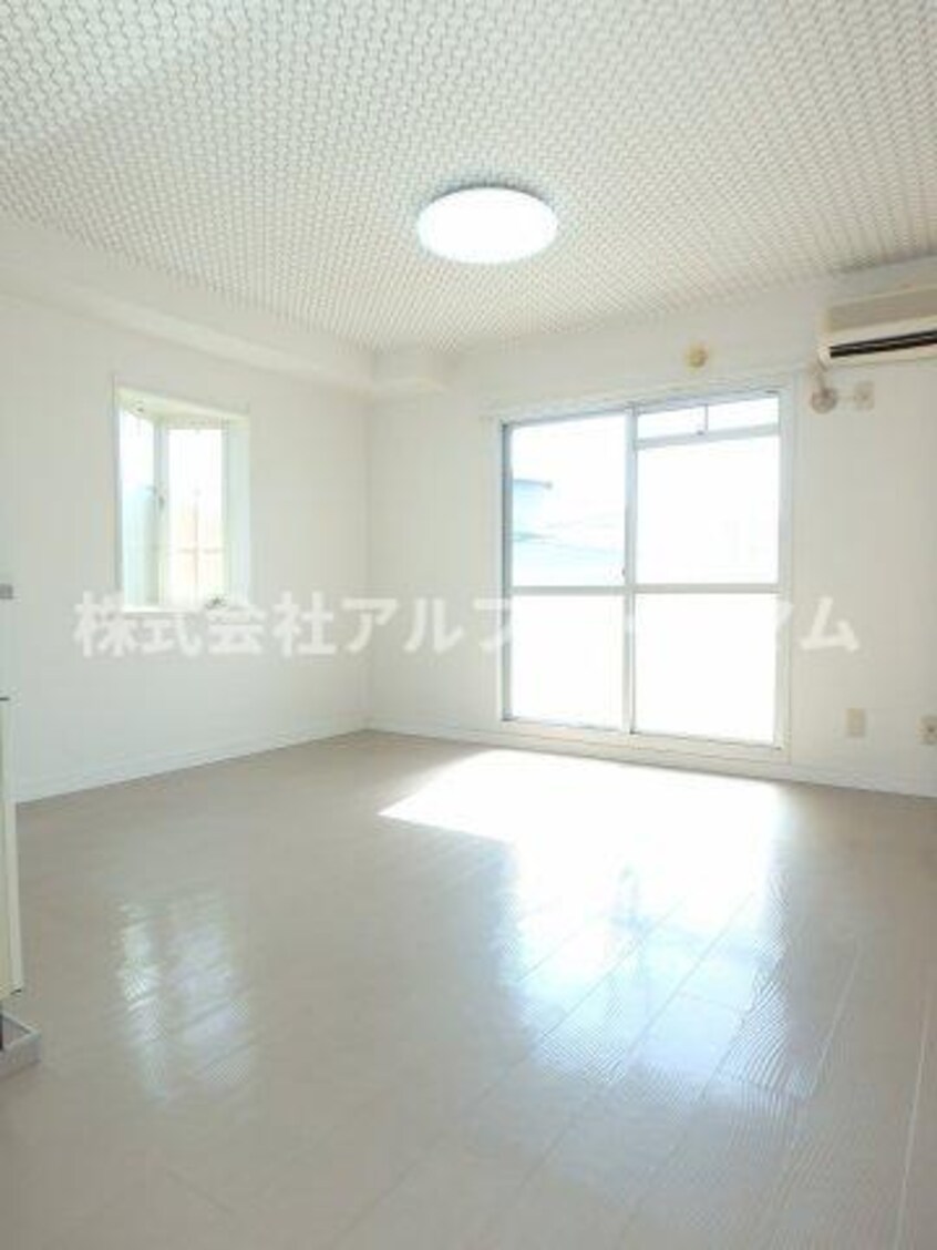  扇町ローズガーデン