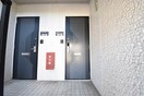 玄関 アドミレー樹太 C棟