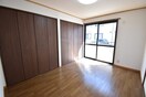 洋室６帖（南） アドミレー樹太 C棟