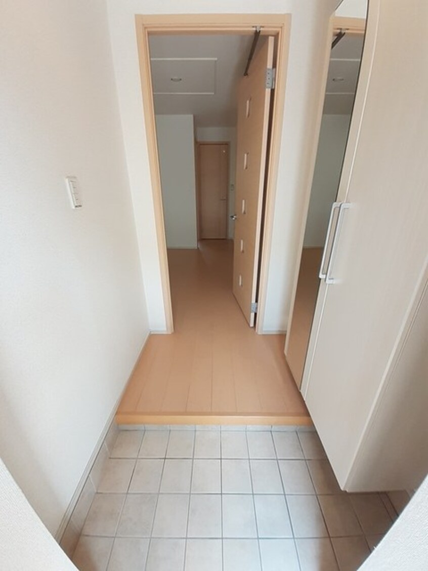 玄関 レイジェス　Ｃ