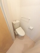 トイレ リバーサイド・三日月