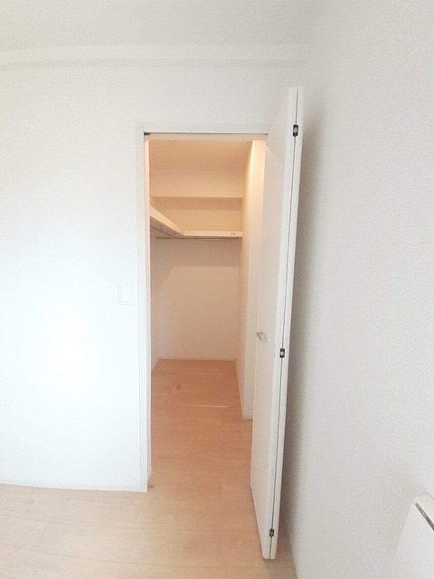 収納 リバーサイド・三日月