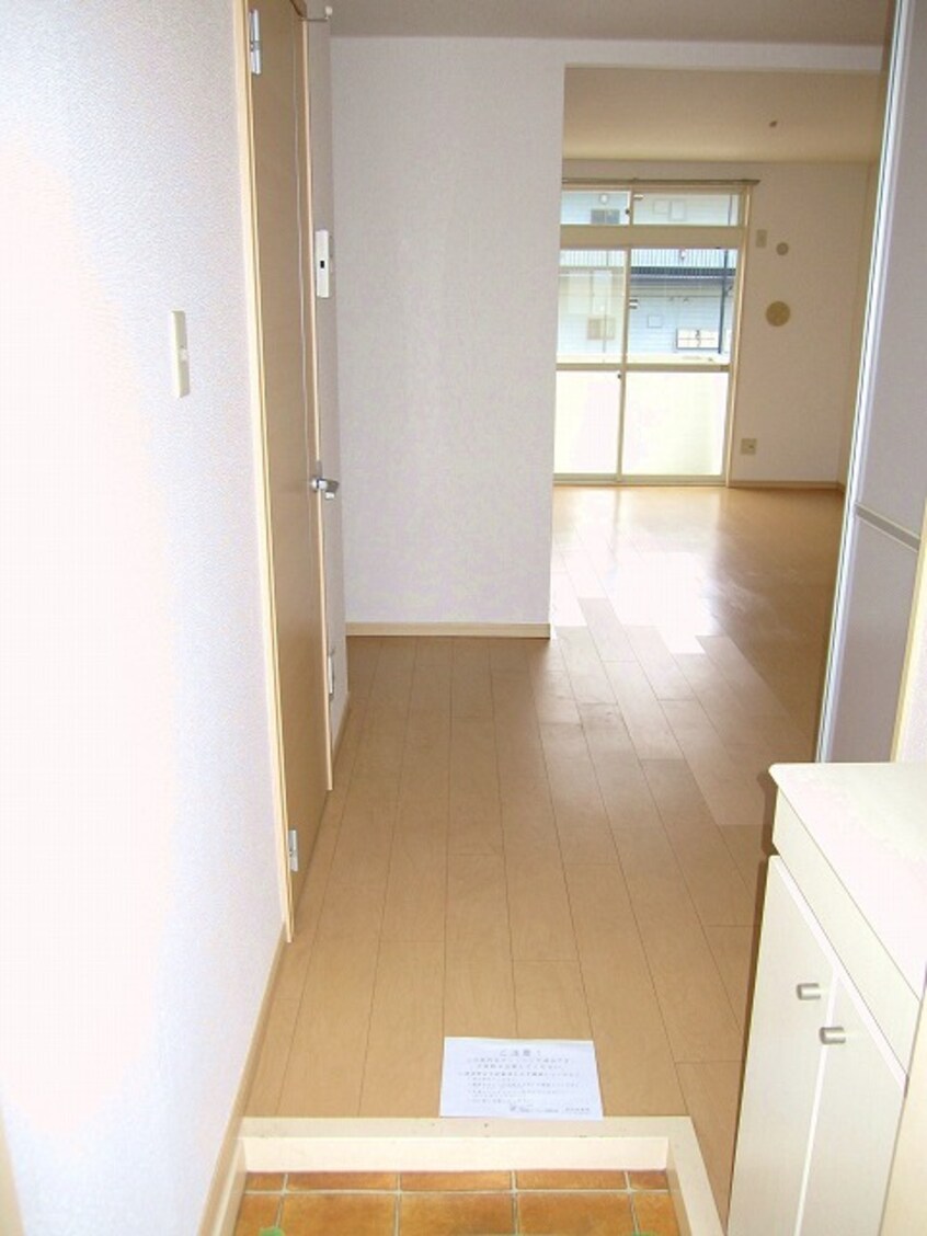 玄関 ニューシティー八栗口Ｂ