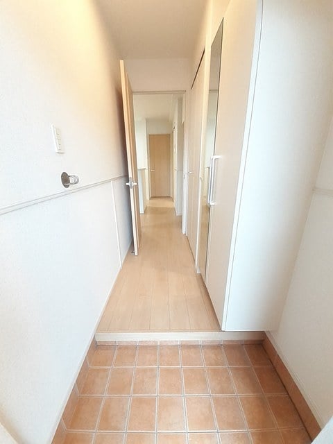 玄関 プリムラ　カーサⅡ