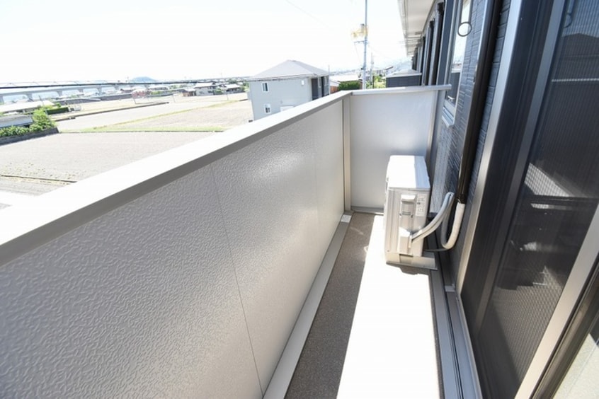 バルコニー サンシャイン前田C棟 C棟