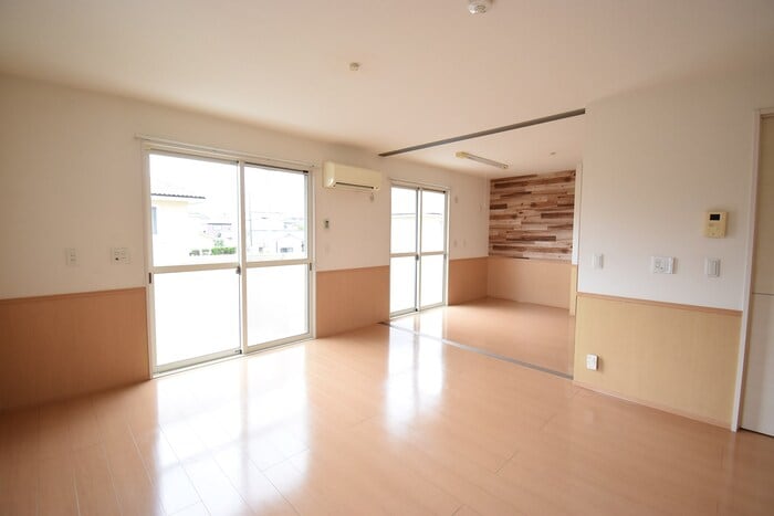 ＤＫ１０．１帖～洋室７．１帖 サンパティーク B棟