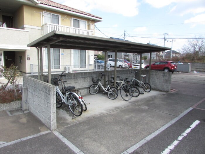 駐輪場 サンパティーク B棟