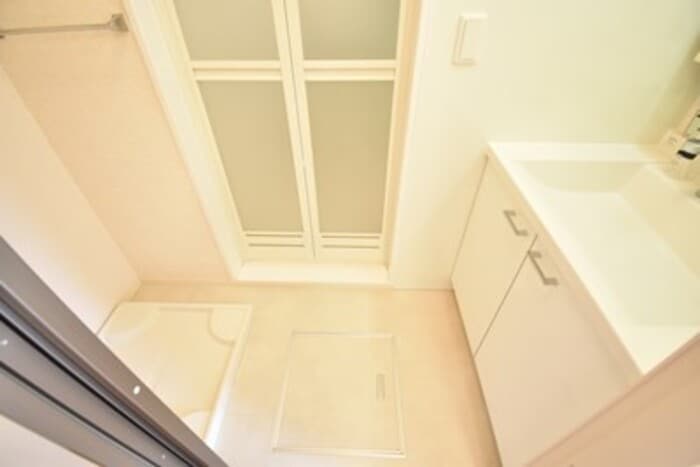 室内洗濯機置場・洗髪洗面化粧台 サンフラワー今里