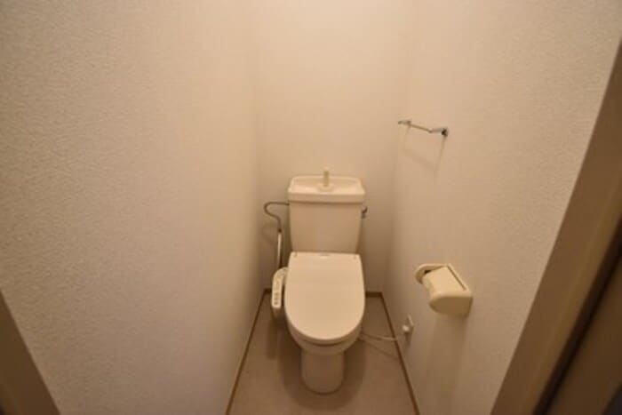 温水洗浄暖房便座 セジュール松縄 B棟