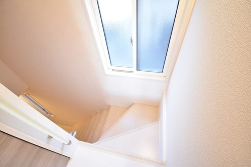 階段 パティオ B棟