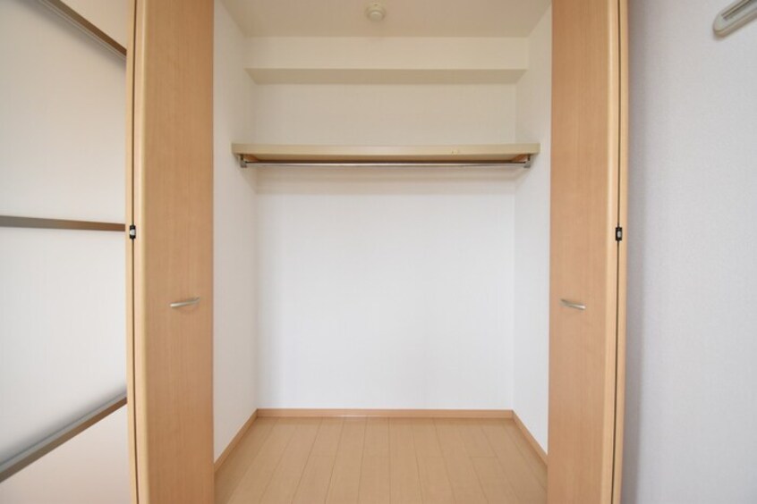 クローゼット ユイマールガーデンⅢ