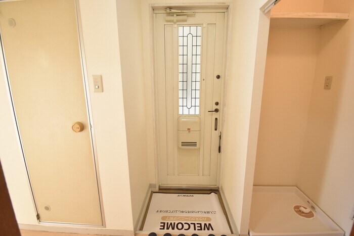 玄関 ラフィーネ A棟