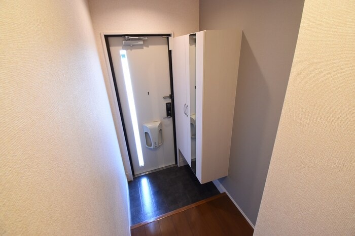 玄関 リーベ クオーレ B棟