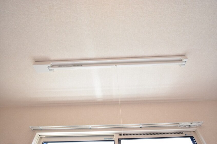 室内物干し ルピナス B棟