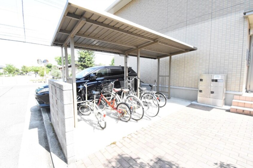 駐輪場 ル・クプル太田