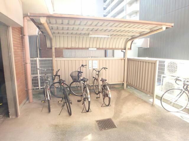 駐輪場 西本丸の内マンション