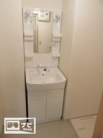  ＬＥ　ＳＯＬＥＩＬ