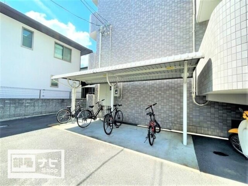  ＬＥ　ＳＯＬＥＩＬ