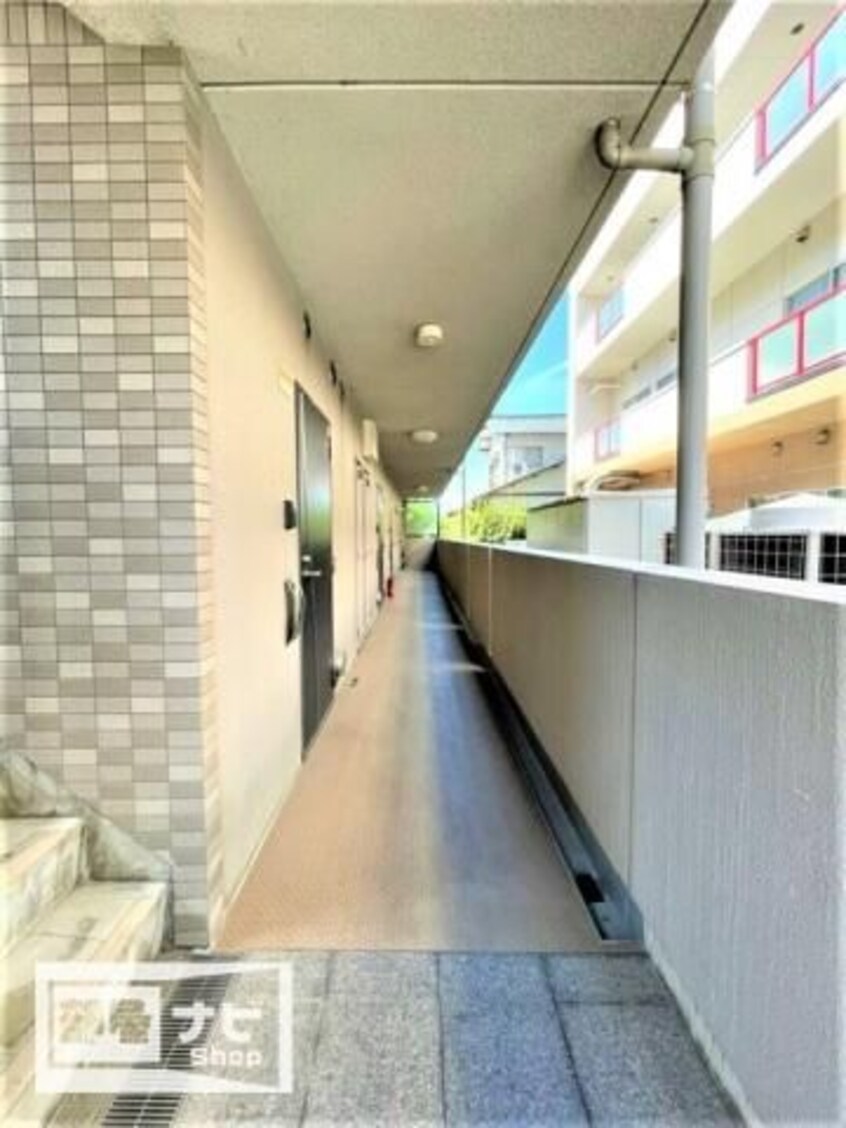  ＬＥ　ＳＯＬＥＩＬ