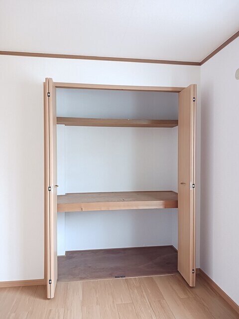 収納 センチュリー２１　Ｅ