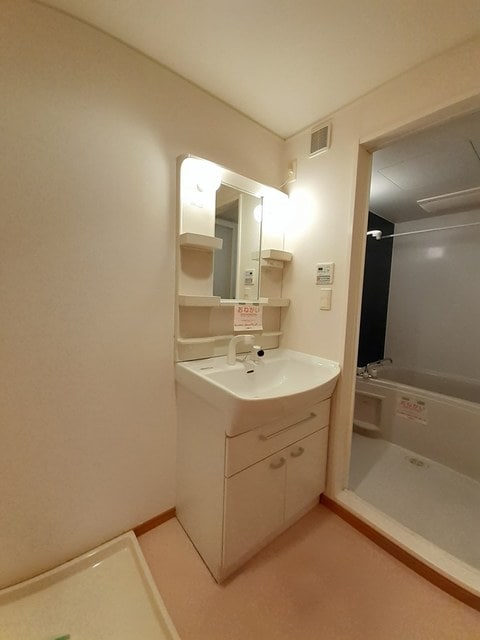 洗面所 パル・ガーデン　６