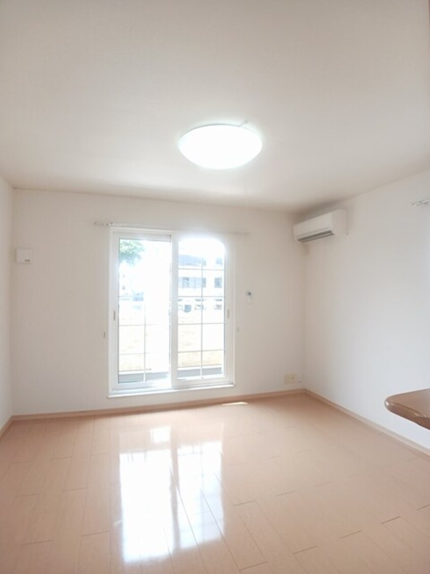 居室・リビング フルール・Ｍ３　Ｂ