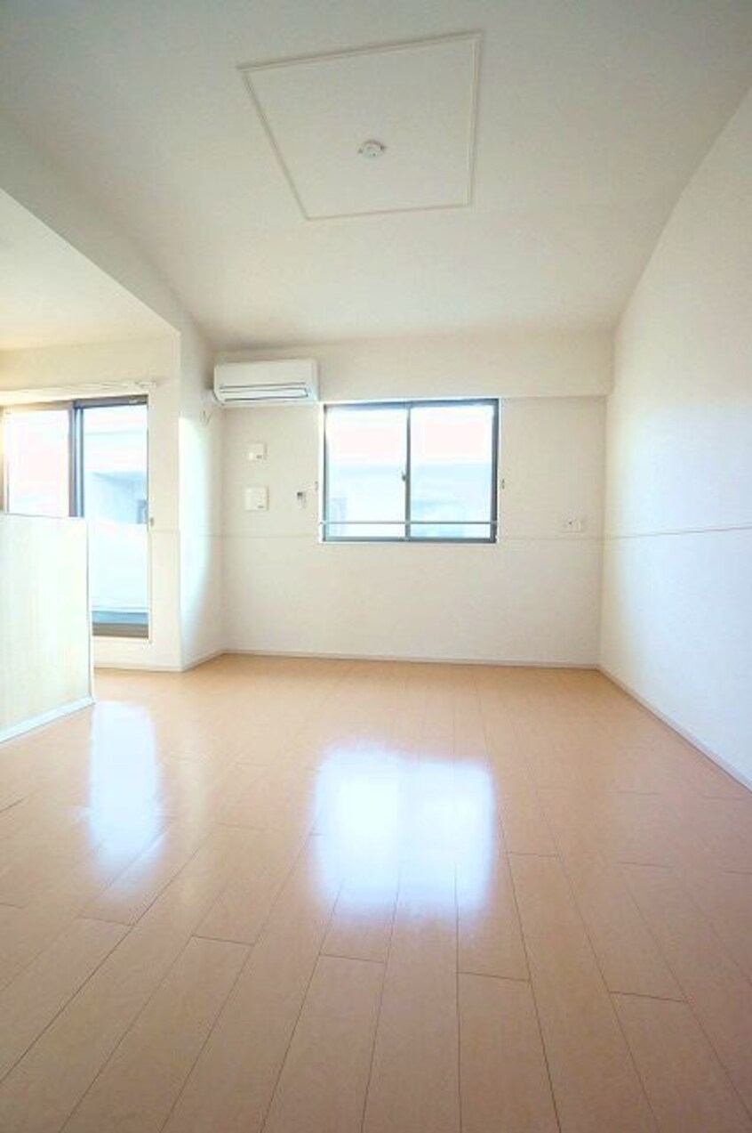 居室・リビング アリストガーデンⅣ