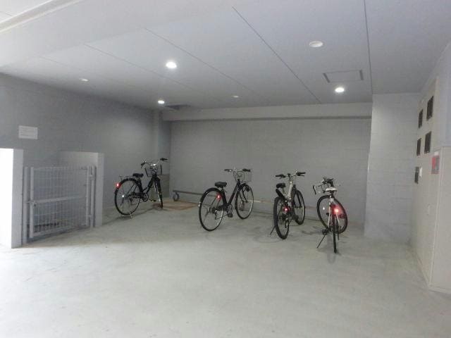 駐輪場 ボナールK