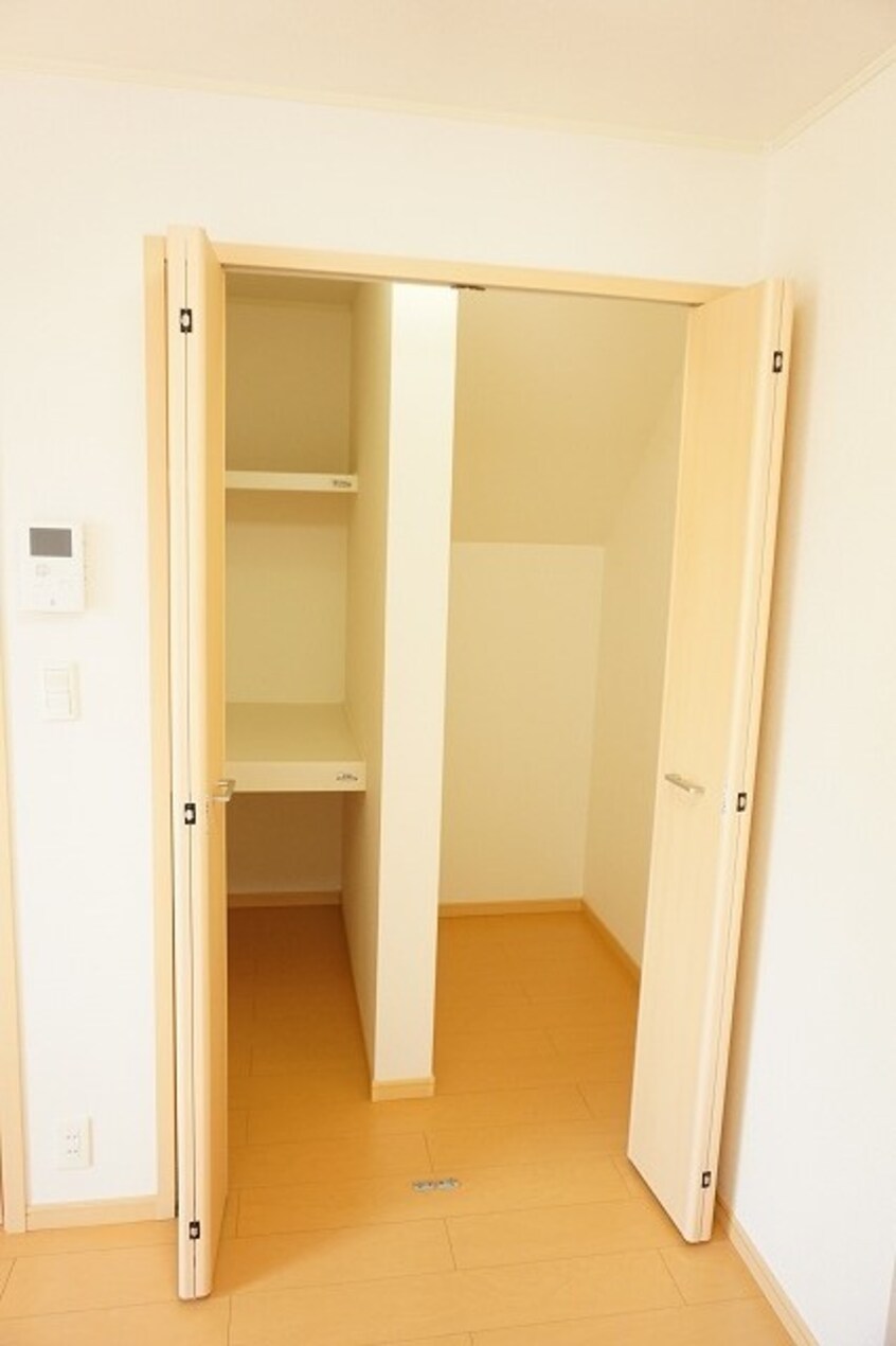 収納 ベル・イリーデＡ