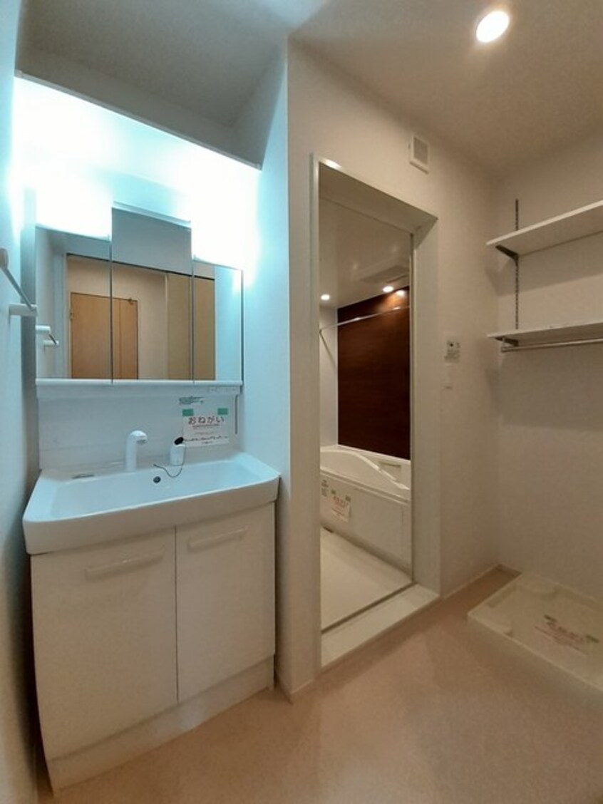 洗面所 ＥＩＧＨＴ多肥上Ａ